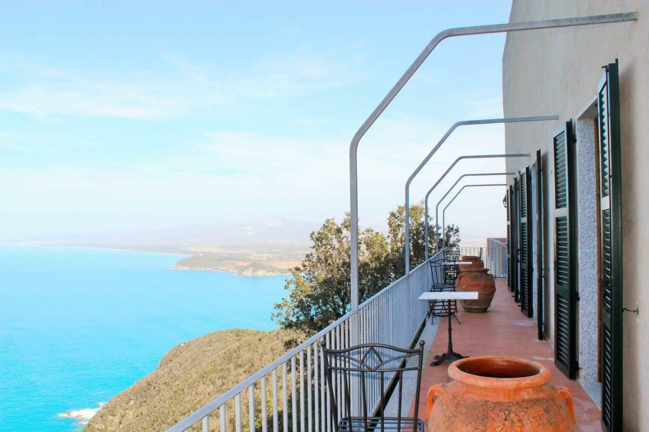 Castello Di Populonia Villa A Mare Extérieur photo