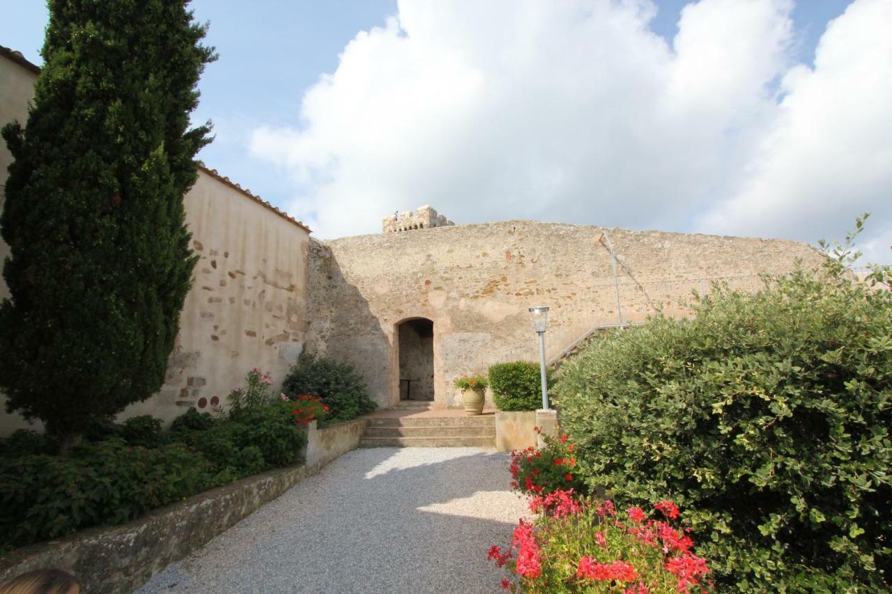 Castello Di Populonia Villa A Mare Extérieur photo